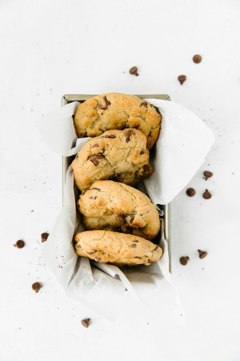 Bakery-Style Brown Butter Chocolate Chip Cookies