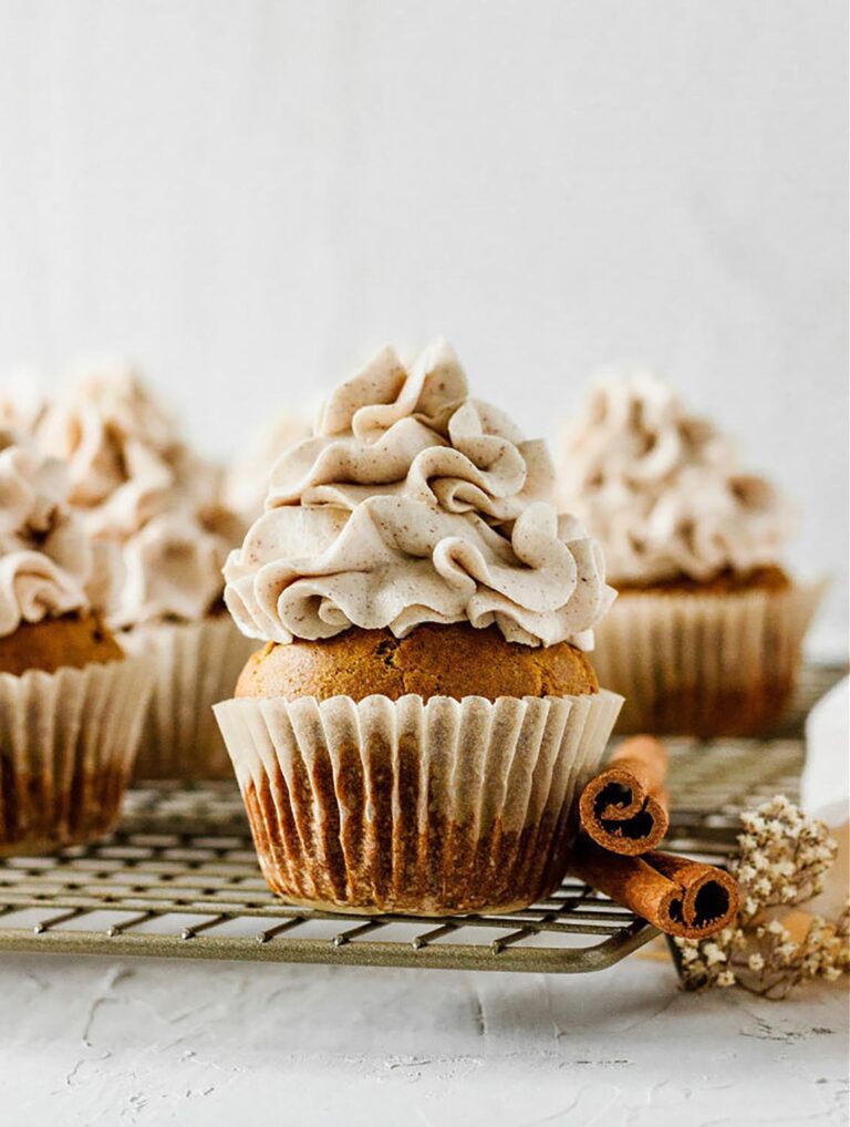 Snickerdoodle Cupcakes with Cream Cheese Frosting